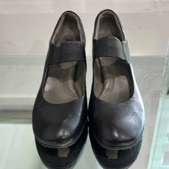 Born Leather Mary Jane Style Black Chunky Heel 8 US - Picture 2 of 16